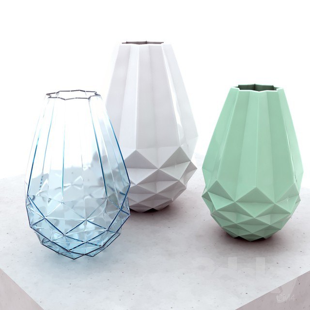 vases of Urbanara Loreto and Katsura