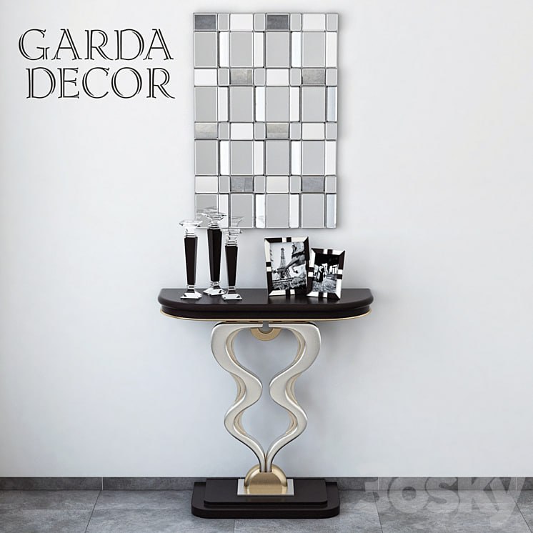 Garda Decor Console with decoration