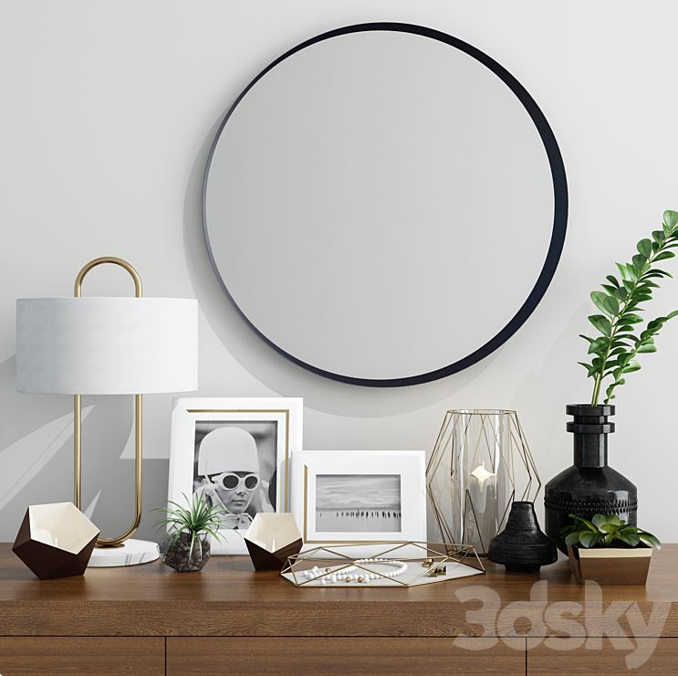 Decorative set with lamp by Ceci Thompson